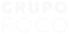 Logotipo branco do Grupo Foco